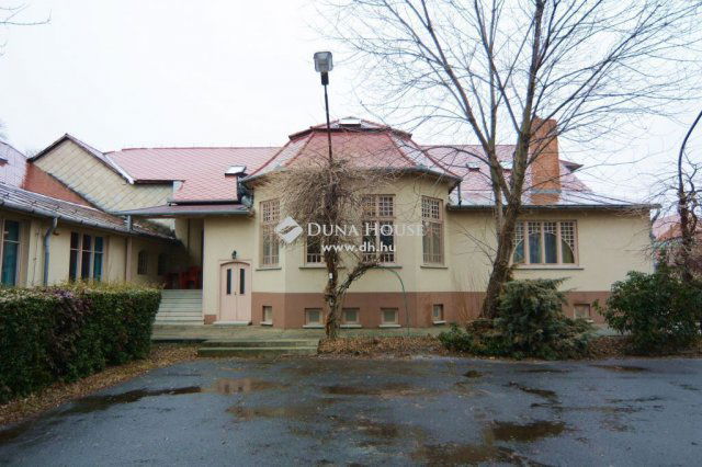 Eladó ipari ingatlan, Nagykőrösön 280 M Ft