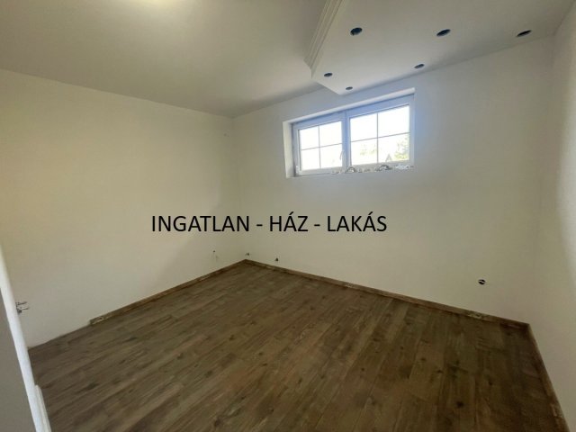 Kiadó téglalakás, albérlet, Budapesten, XVI. kerületben