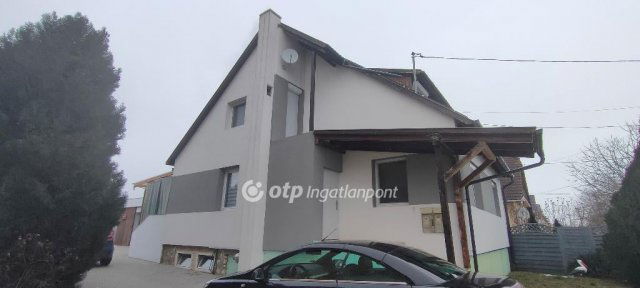 Eladó családi ház, Nyárádon 79.9 M Ft, 2+2 szobás