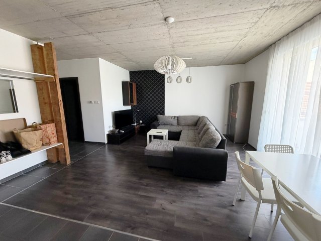 Kiadó téglalakás, albérlet, Szegeden, Bécsi körúton