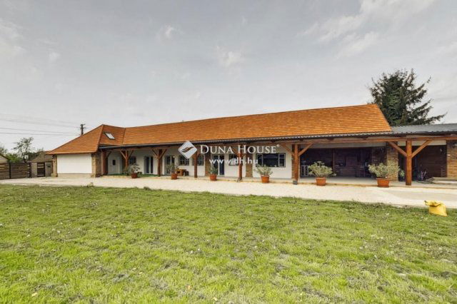Eladó családi ház, Polgárdin 195 M Ft, 5 szobás