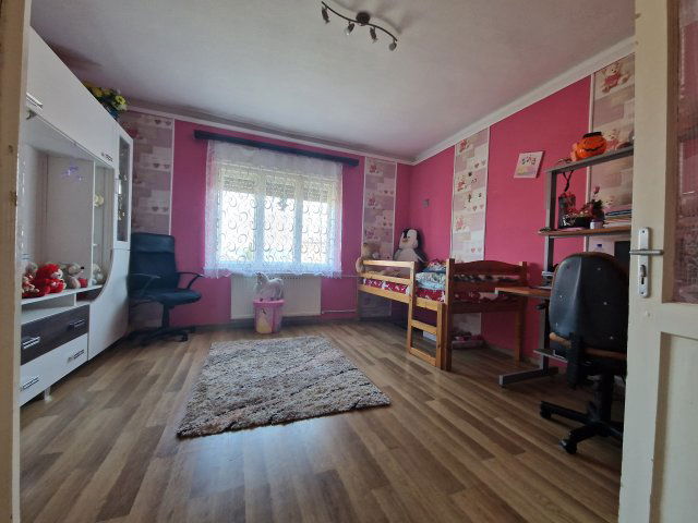 Eladó családi ház, Kállón 23.9 M Ft, 4+1 szobás