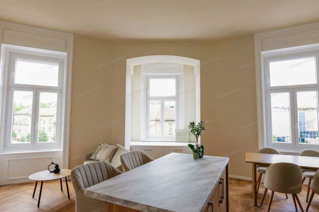 Eladó téglalakás, Budapesten, I. kerületben 162.9 M Ft, 3 szobás