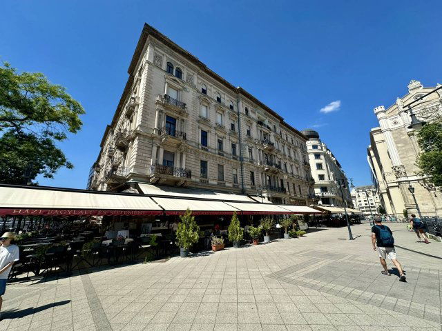 Kiadó téglalakás, albérlet, Budapesten, V. kerületben, 3 szobás