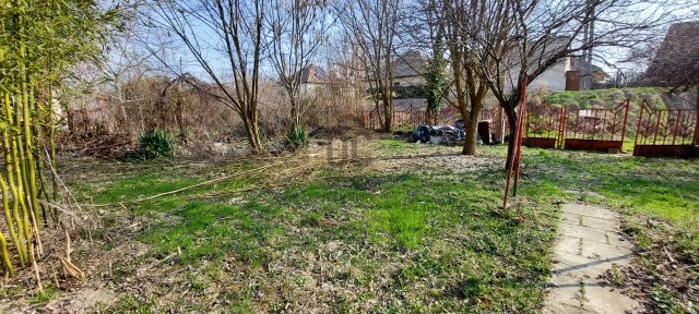 Eladó nyaraló, Dömsödön 17.5 M Ft, 2 szobás