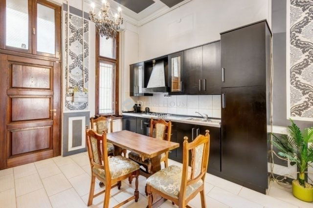 Eladó téglalakás, Budapesten, VII. kerületben 120.49 M Ft