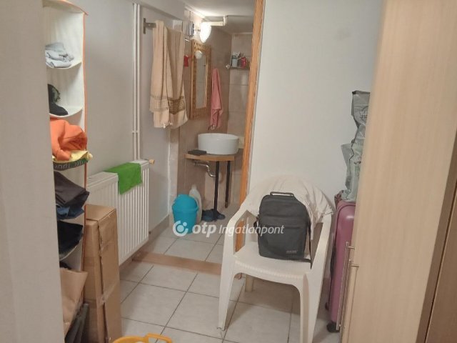 Eladó családi ház, Érden 70 M Ft, 4 szobás