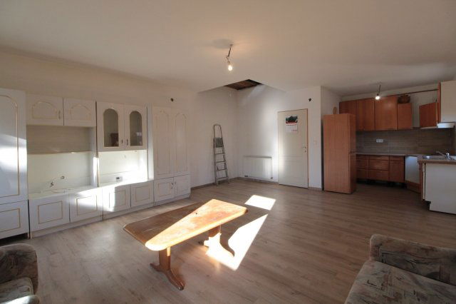 Eladó családi ház, Tapolcán 40 M Ft, 1 szobás