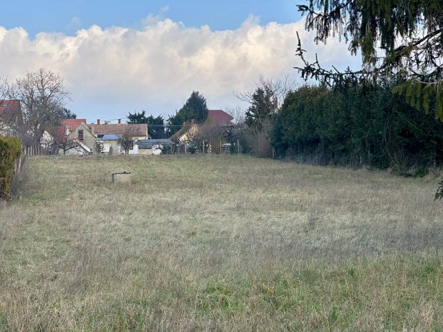 Eladó telek, Hévízen 35 M Ft / költözzbe.hu