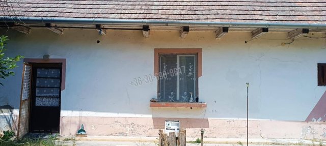 Eladó családi ház, Kunpeszéren 7 M Ft, 1 szobás