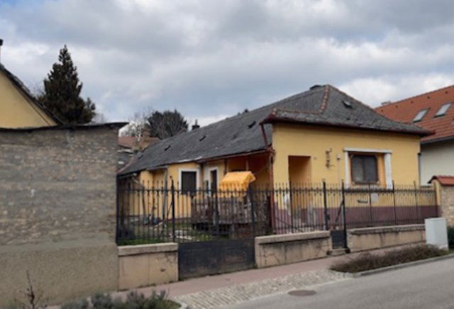 Eladó családi ház, Pakson 22 M Ft, 3+1 szobás