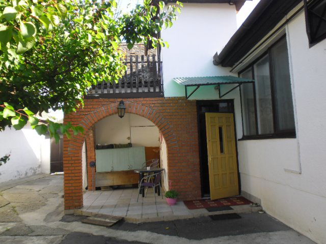 Eladó családi ház, Szekszárdon 49.9 M Ft, 4 szobás