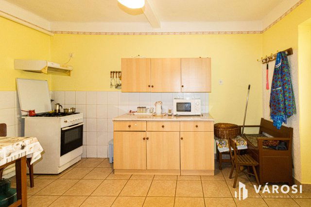 Eladó családi ház, Sarkadkeresztúron 8.8 M Ft, 2 szobás