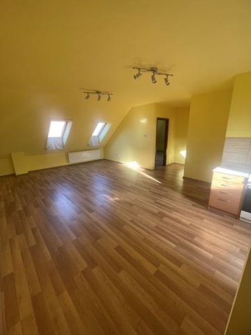 Eladó téglalakás, Dunakeszin 79.99 M Ft, 3 szobás