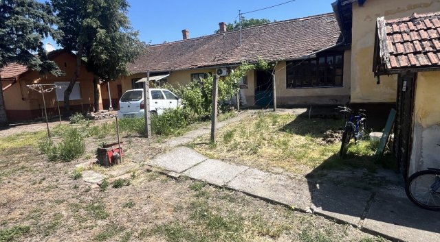 Eladó családi ház, Sarkadon 16.9 M Ft, 2 szobás