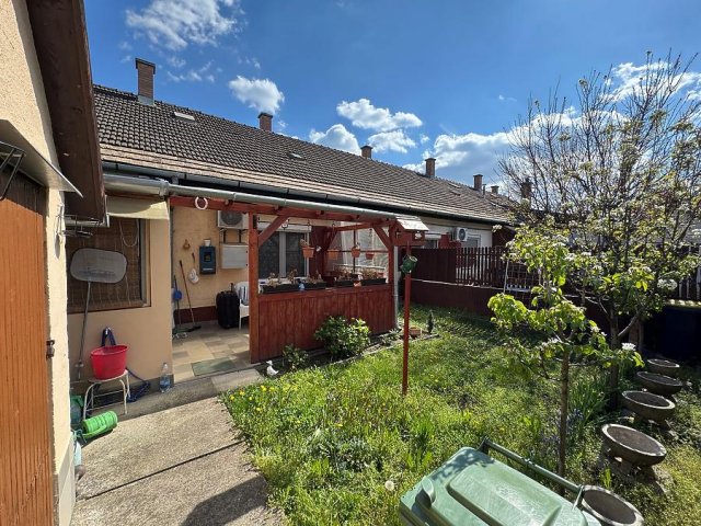 Eladó téglalakás, Budapesten, X. kerületben 54 M Ft, 1 szobás