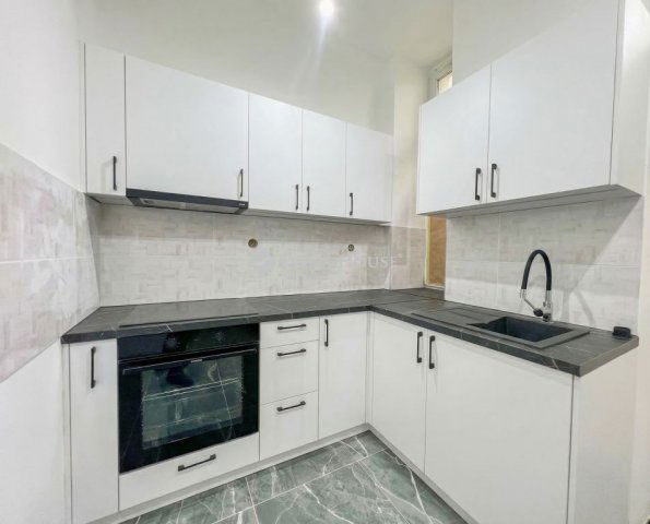 Eladó téglalakás, Budapesten, X. kerületben 47.5 M Ft, 1 szobás