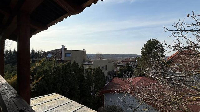 Eladó családi ház, Budapesten, XI. kerületben 300 M Ft, 6 szobás