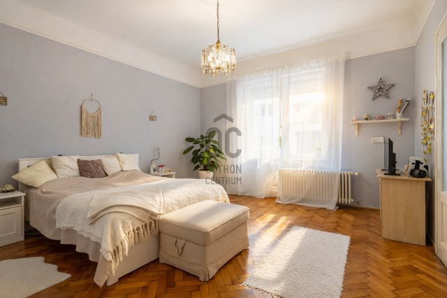 Eladó téglalakás, Budapesten, XI. kerületben, Budafoki úton