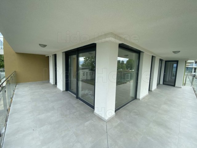 Eladó téglalakás, Siófokon 191.956 M Ft, 4 szobás