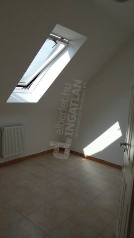 Kiadó sorház, albérlet, Üllőn 310 E Ft / hó, 2 szobás