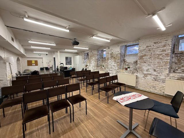 Eladó üzlethelyiség, Budapesten, IX. kerületben, Angyal utcában