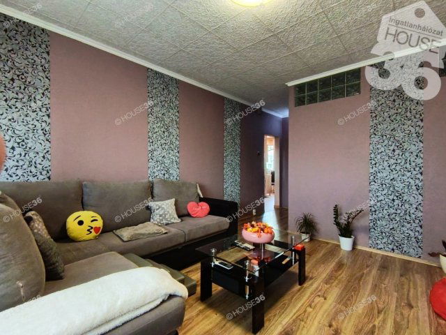 Eladó panellakás, Kecskeméten 47.5 M Ft, 2 szobás