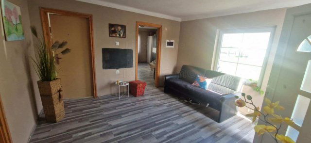 Eladó családi ház, Főnyeden 21.49 M Ft, 3 szobás