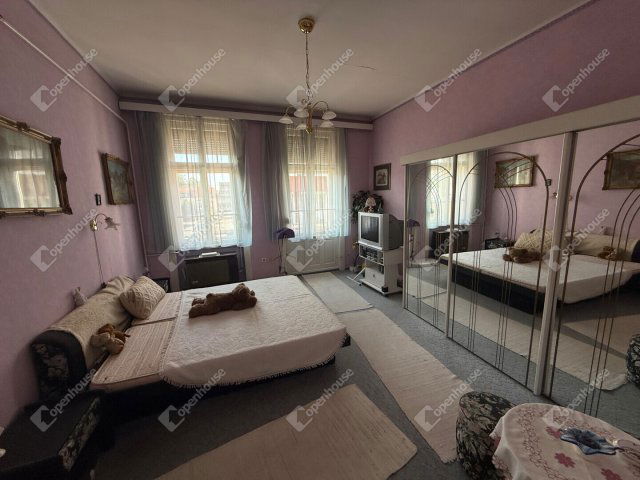 Eladó téglalakás, Zalaegerszegen 39.9 M Ft, 3 szobás