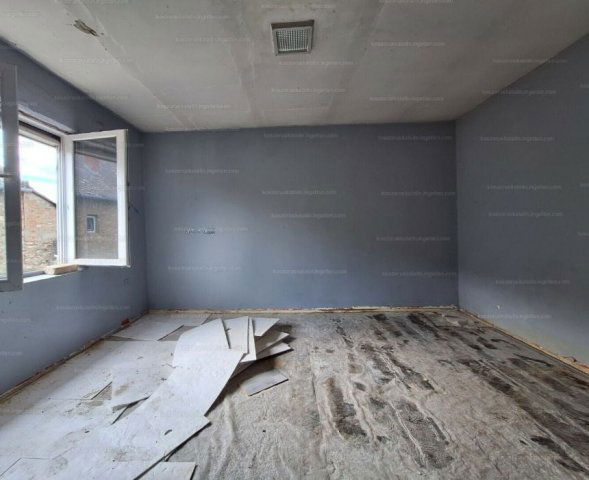 Eladó családi ház, Sümegen 24.9 M Ft, 3 szobás