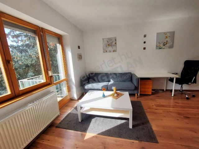 Kiadó téglalakás, albérlet, II. kerületben, Pasaréti úton