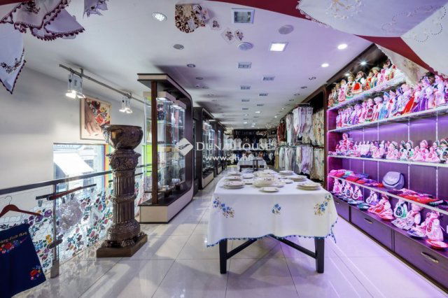 Eladó üzlethelyiség, Budapesten, V. kerületben 937.5 M Ft