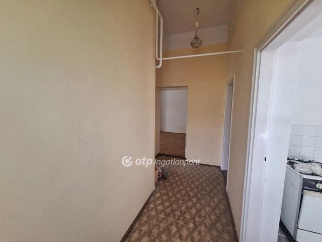 Eladó sorház, Mezőhegyesen 40 M Ft, 7 szobás