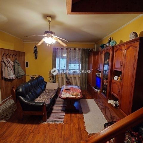 Eladó családi ház, Pilisen 89.5 M Ft, 4 szobás