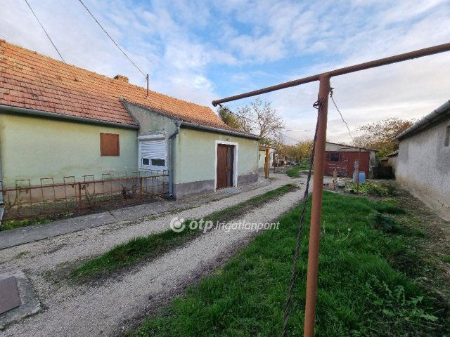 Eladó családi ház, Külsővaton 16.1 M Ft, 2 szobás