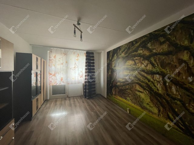 Kiadó téglalakás, albérlet, Debrecenben 130 E Ft / hó
