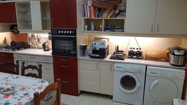 Kiadó családi ház, albérlet, Pécsett 85 E Ft / hó, 1 szobás