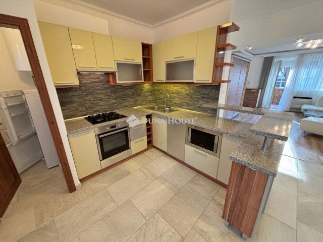 Eladó téglalakás, Szombathelyen 44.9 M Ft, 2 szobás