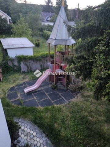 Eladó családi ház, Leányfaluban 142 M Ft, 3 szobás