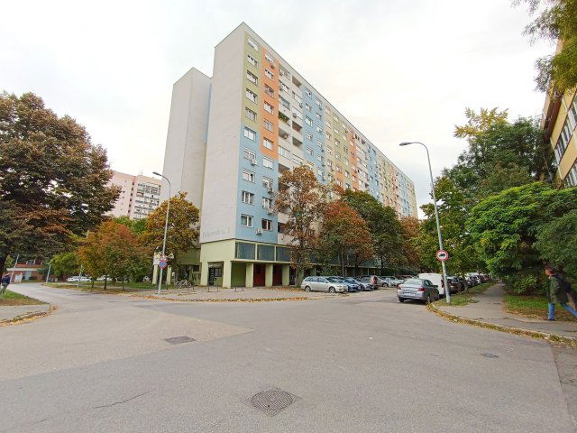 Eladó panellakás, Budapesten, III. kerületben 73.9 M Ft, 2 szobás