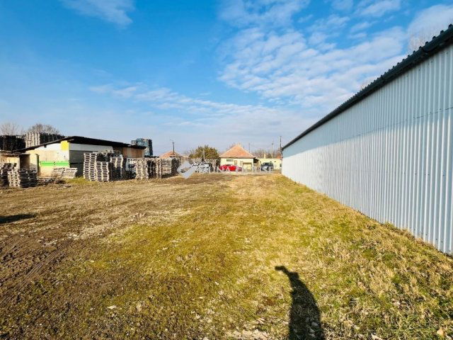Eladó ipari ingatlan, Tápióbicskén 100 M Ft