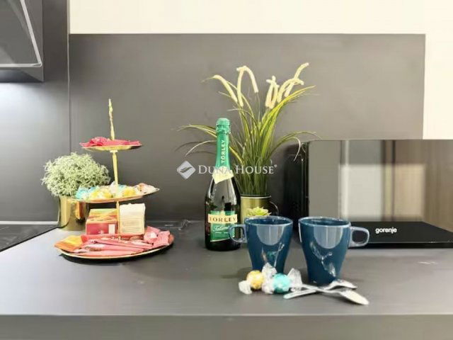 Eladó téglalakás, Budapesten, VI. kerületben 152.9 M Ft