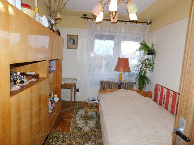 Eladó családi ház, Kecskeméten 87.9 M Ft, 4 szobás