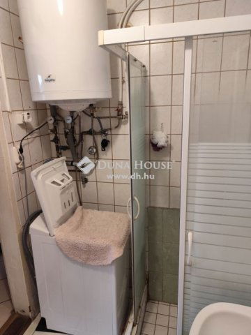 Eladó családi ház, Budapesten, XV. kerületben 49 M Ft, 4 szobás