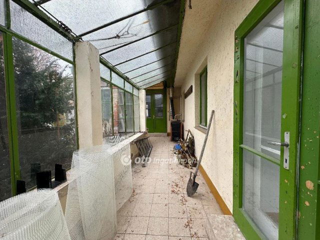 Eladó családi ház, Szentesen 47 M Ft, 6 szobás