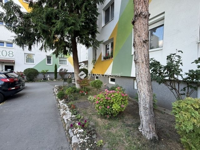 Eladó panellakás, Budapesten, III. kerületben 69.9 M Ft, 2 szobás
