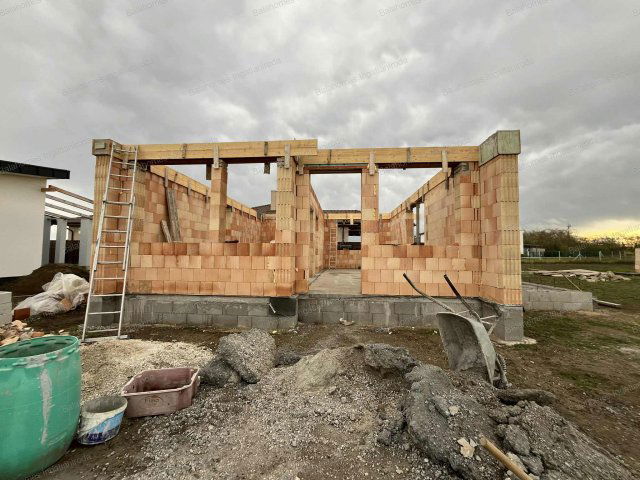 Eladó családi ház, Siófokon 72 M Ft, 3 szobás