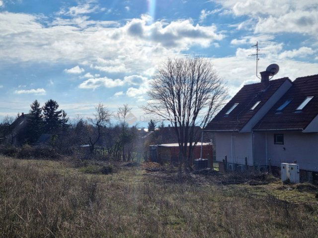 Eladó telek, Balatonfűzfőn 45 M Ft / költözzbe.hu