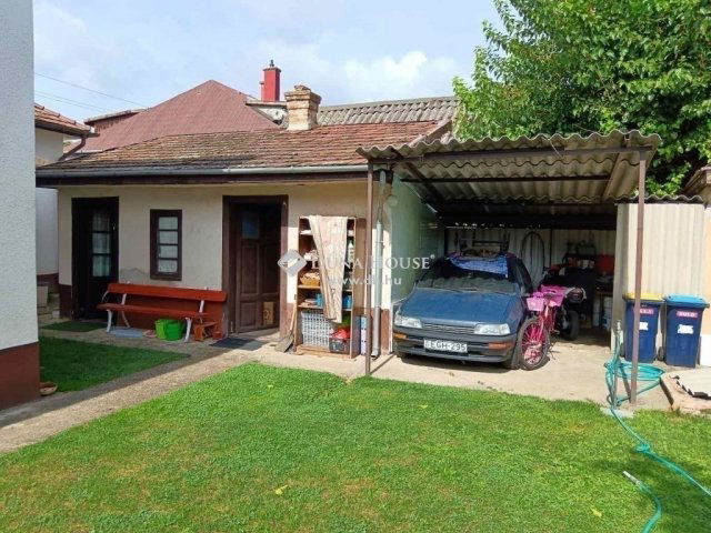 Eladó családi ház, Budapesten, XVII. kerületben 88.5 M Ft