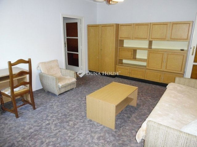 Eladó téglalakás, Debrecenben 49.9 M Ft, 2 szobás